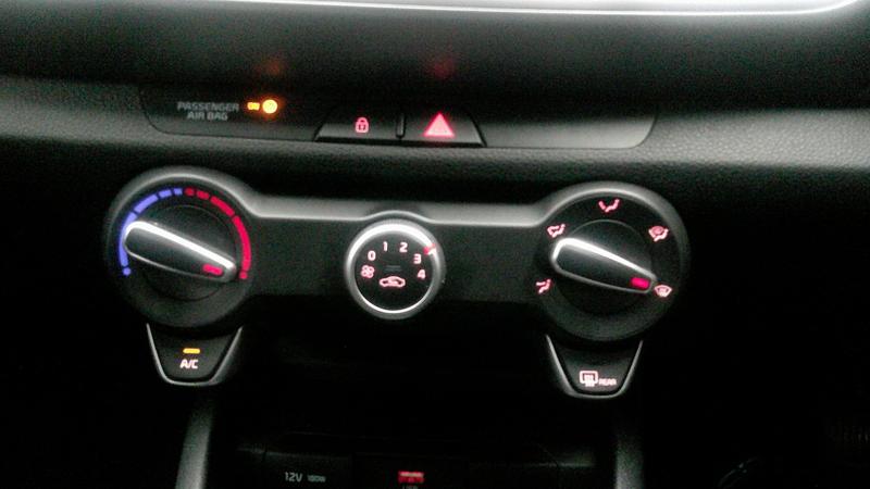 Used Kia Stonic 2024 for sale - 77157337: Photo 24