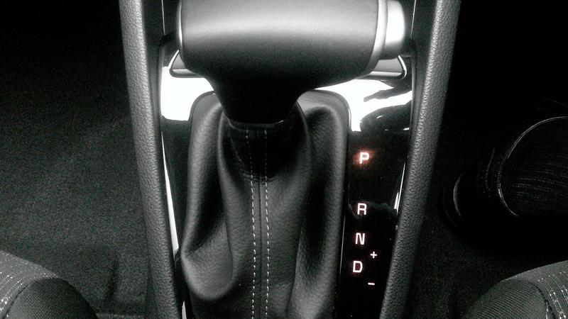 Used Kia Stonic 2024 for sale - 77157337: Photo 26