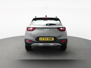 Used Kia Stonic 2024 for sale - 77157337: Photo