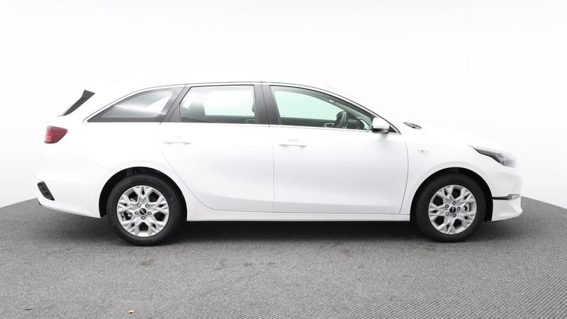 Used Kia Ceed 2025 for sale - 77117389: Photo 2