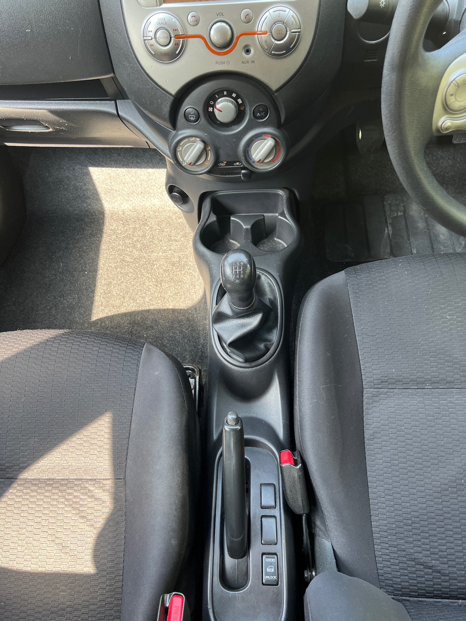 Used Nissan Micra 2013 for sale - 77898877: Photo 22