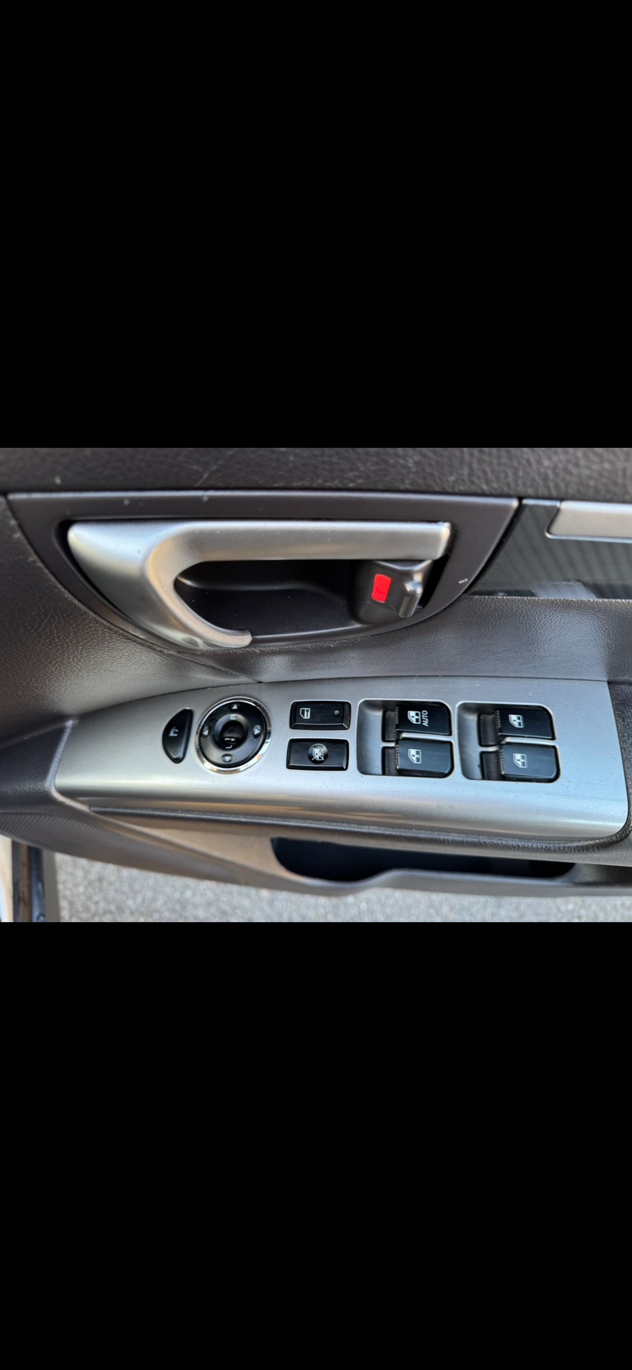 Used Hyundai Santa Fe 2012 for sale - 77053930: Photo 10