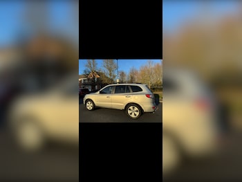 Used Hyundai Santa Fe 2012 for sale - 77053930: Photo