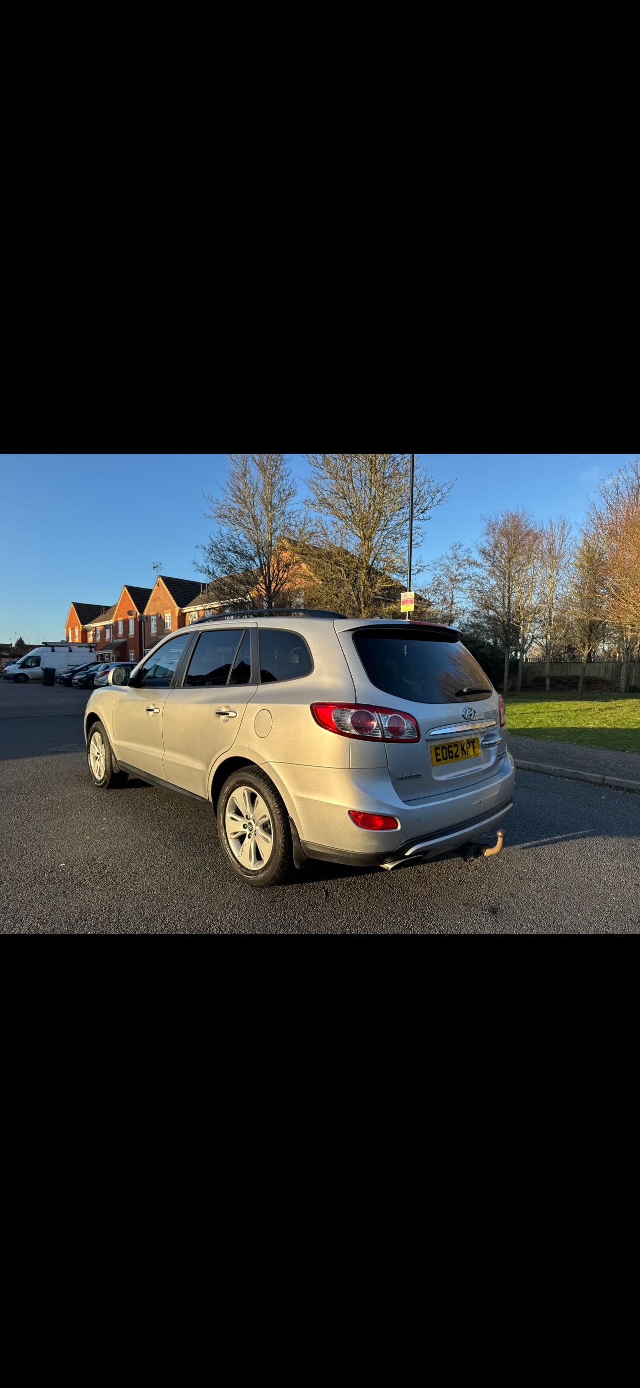 Used Hyundai Santa Fe 2012 for sale - 77053930: Photo 4