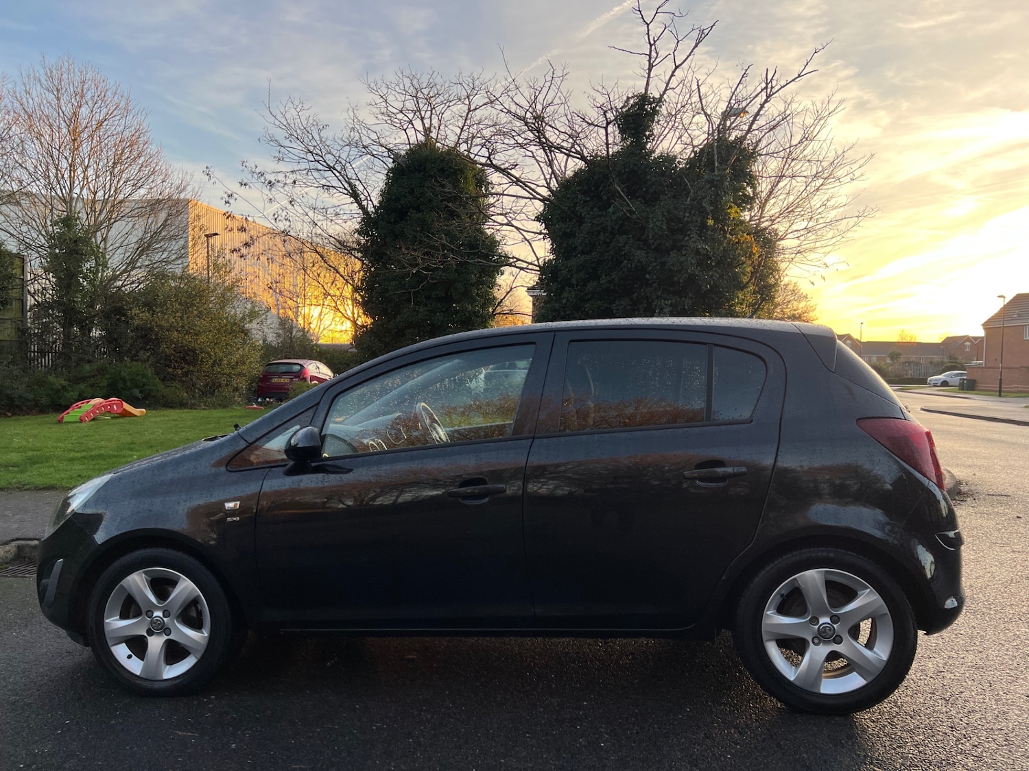 Used Vauxhall Corsa 2012 for sale - 76982519: Photo 6
