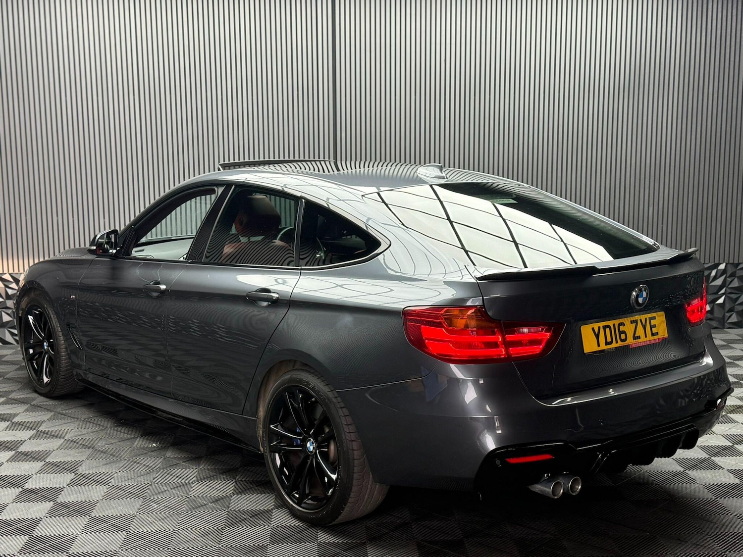 Used BMW 3 Series 2016 for sale - 76592054: Photo 12