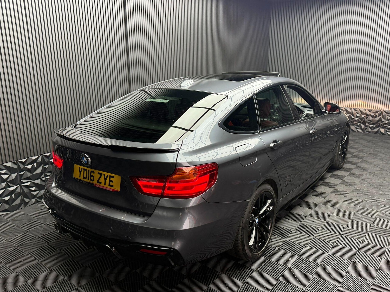 Used BMW 3 Series 2016 for sale - 76592054: Photo 17