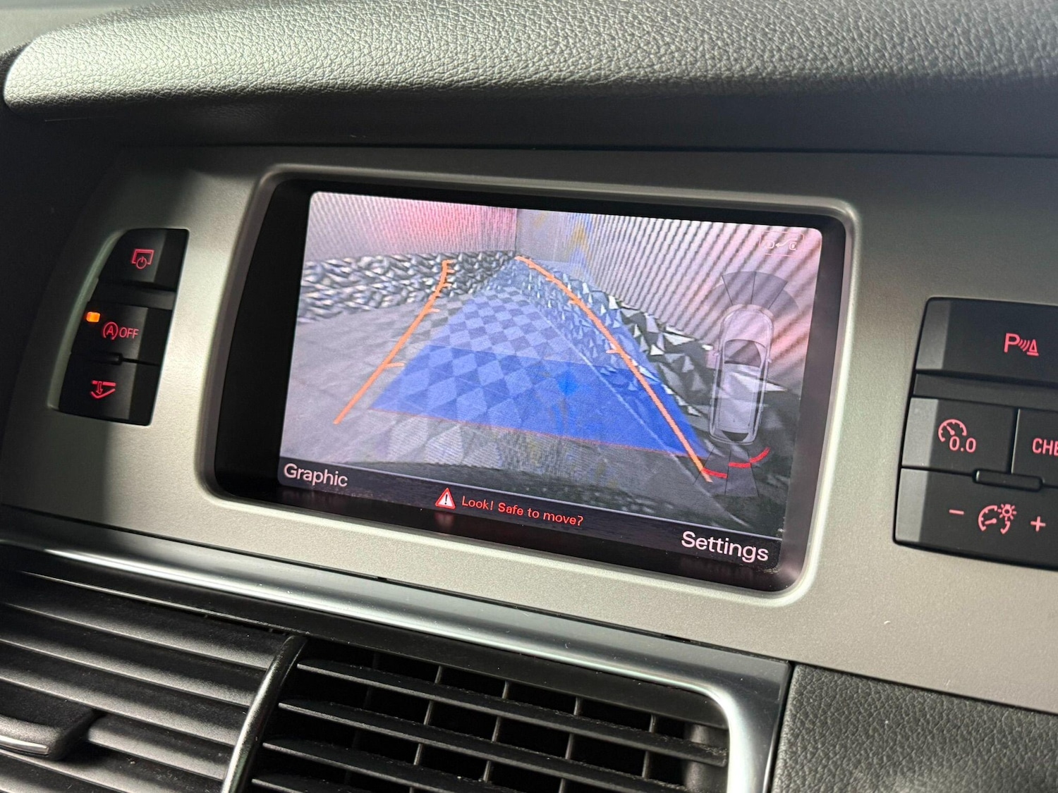 Used Audi Q7 2012 for sale - 76592954: Photo 48