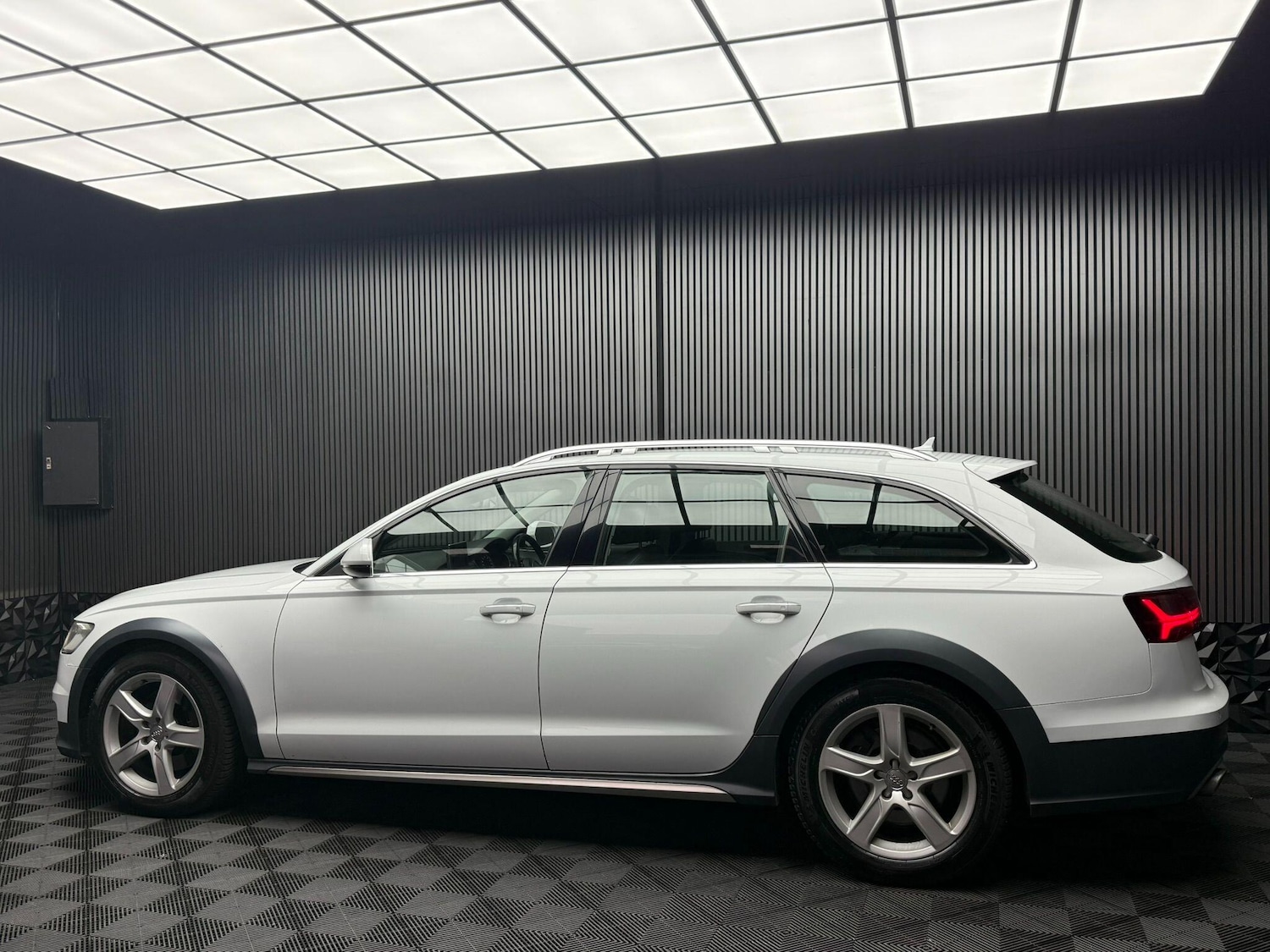 Used Audi A6 Allroad 2017 for sale - 76991966: Photo 16