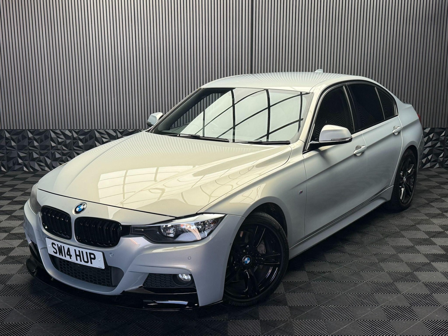 Used BMW 3 Series 2014 for sale - 77377324: Photo 4