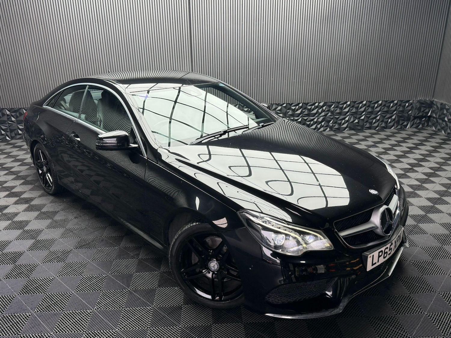 Used Mercedes-Benz E Class 2016 for sale - 77376026: Photo 10