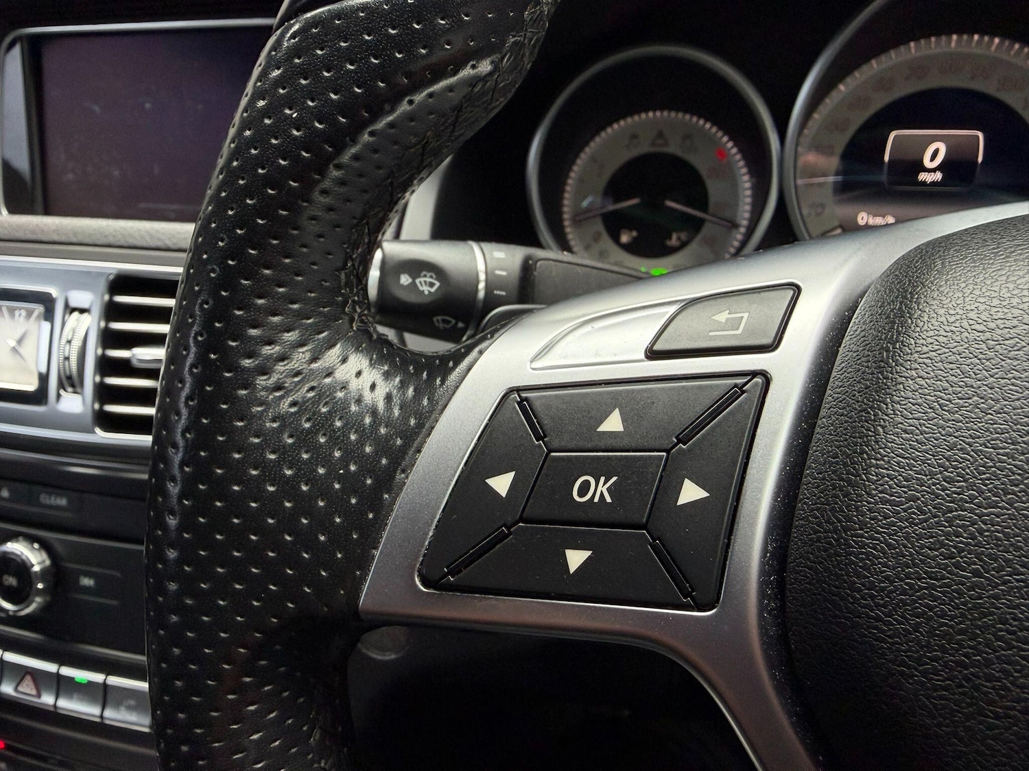 Used Mercedes-Benz E Class 2016 for sale - 77376026: Photo 32