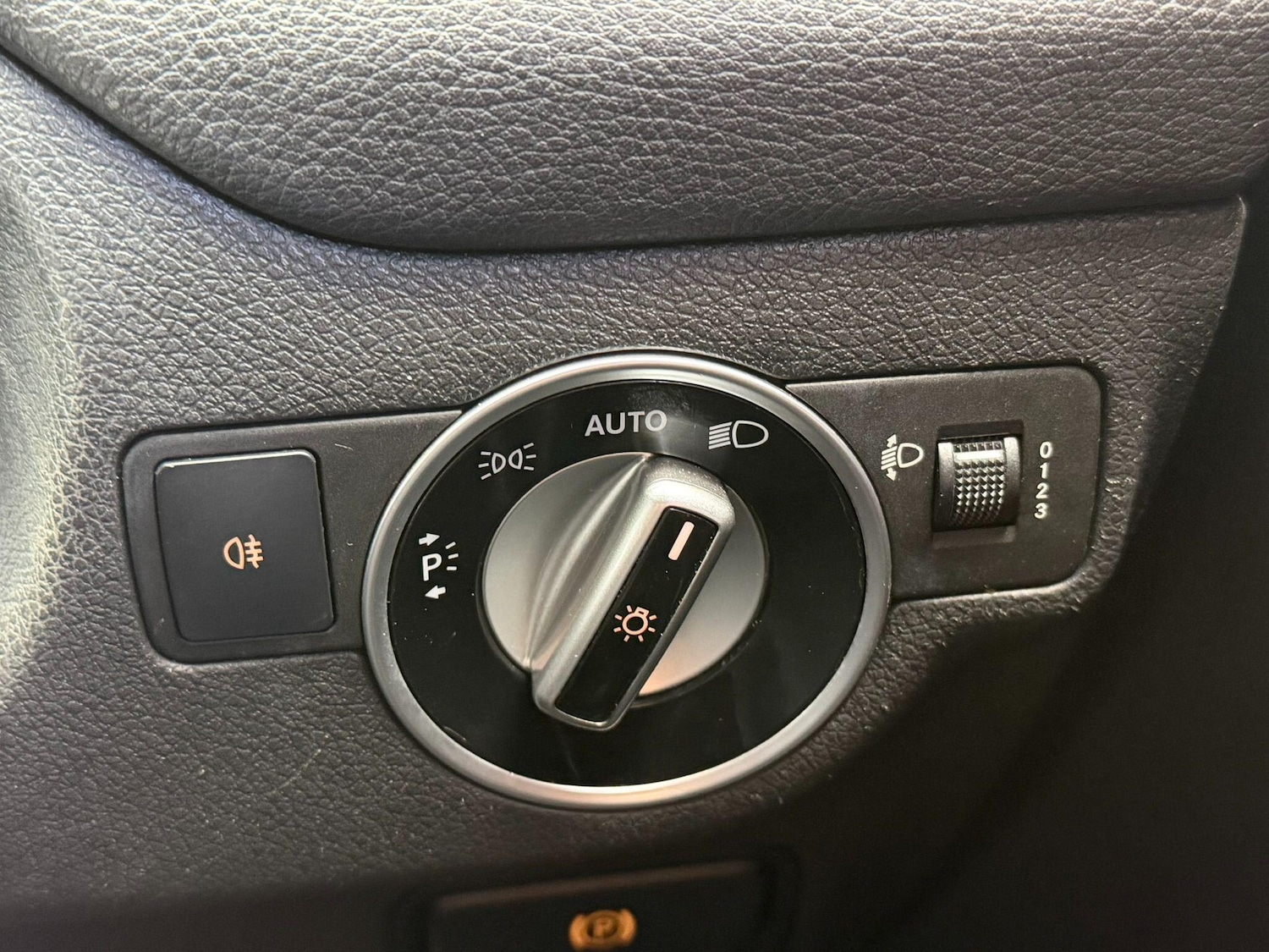 Used Mercedes-Benz GLA 2016 for sale - 77377305: Photo 23