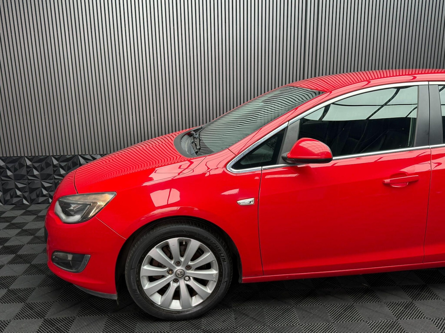 Used Vauxhall Astra 2014 for sale - 77015462: Photo 3