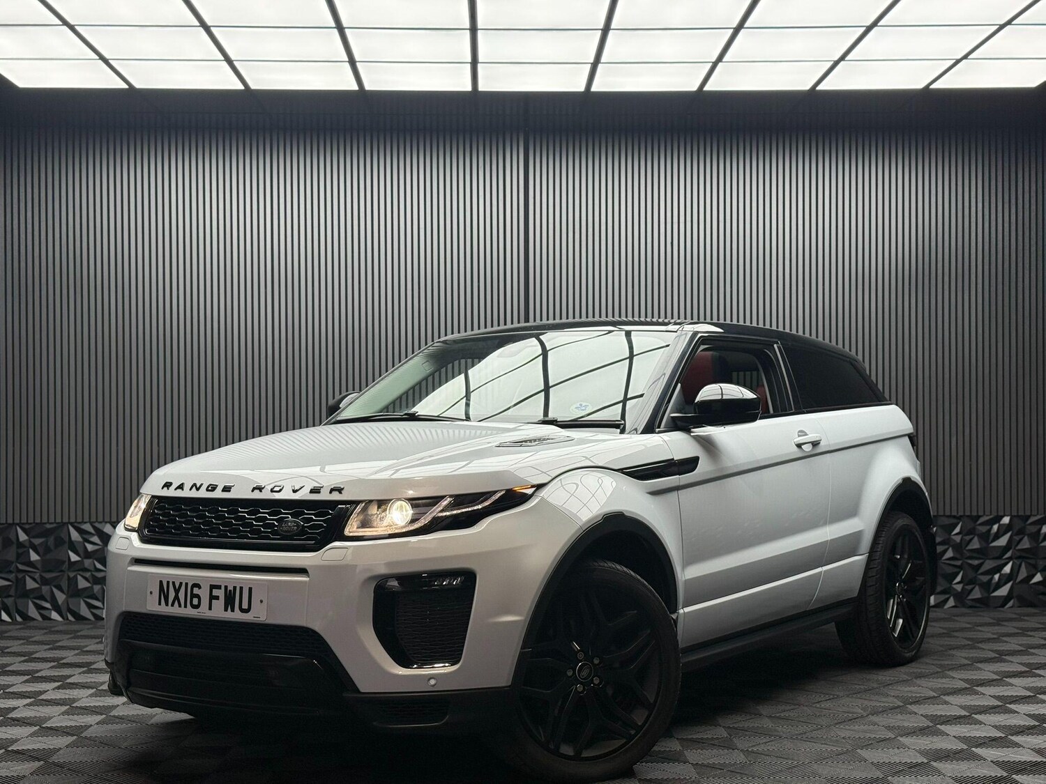 Used Land Rover Range Rover Evoque 2016 for sale - 76317737: Photo 10