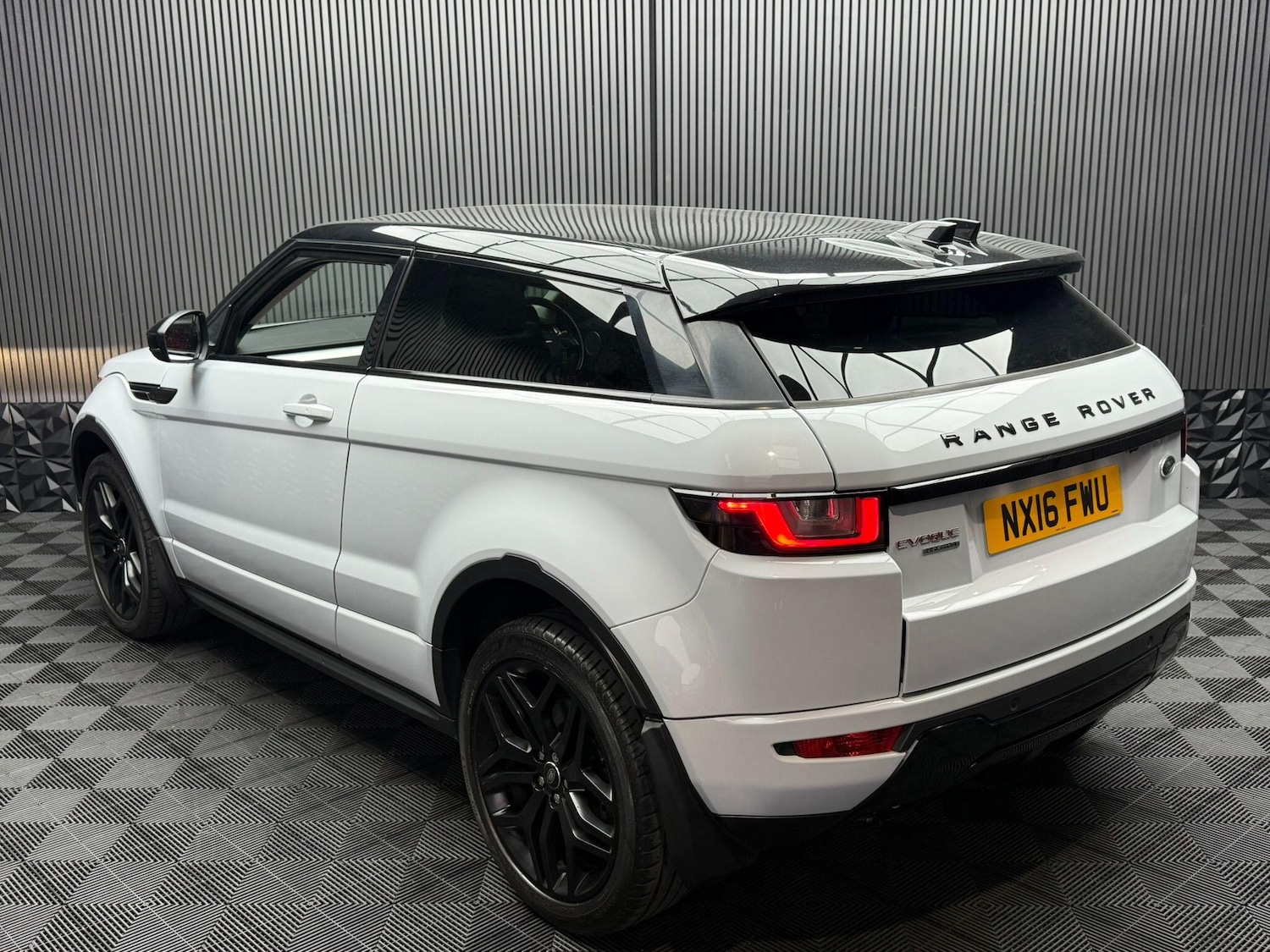 Used Land Rover Range Rover Evoque 2016 for sale - 76317737: Photo 14