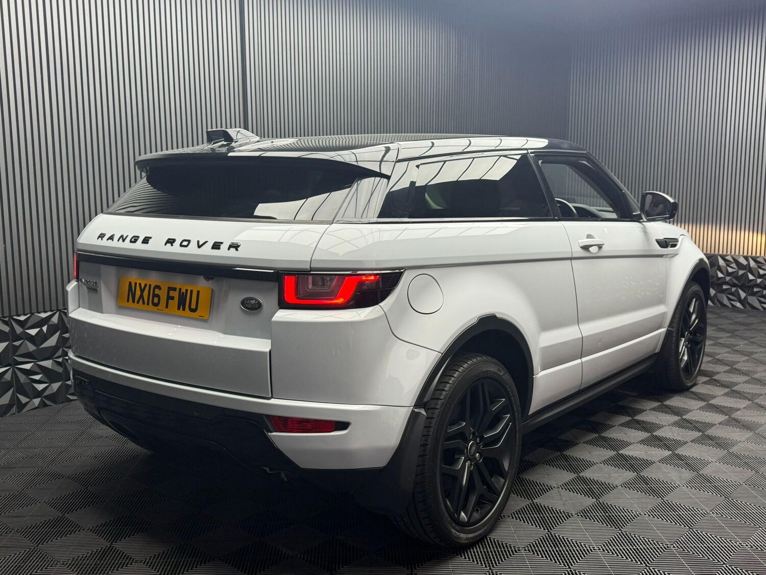 Used Land Rover Range Rover Evoque 2016 for sale - 76317737: Photo 18