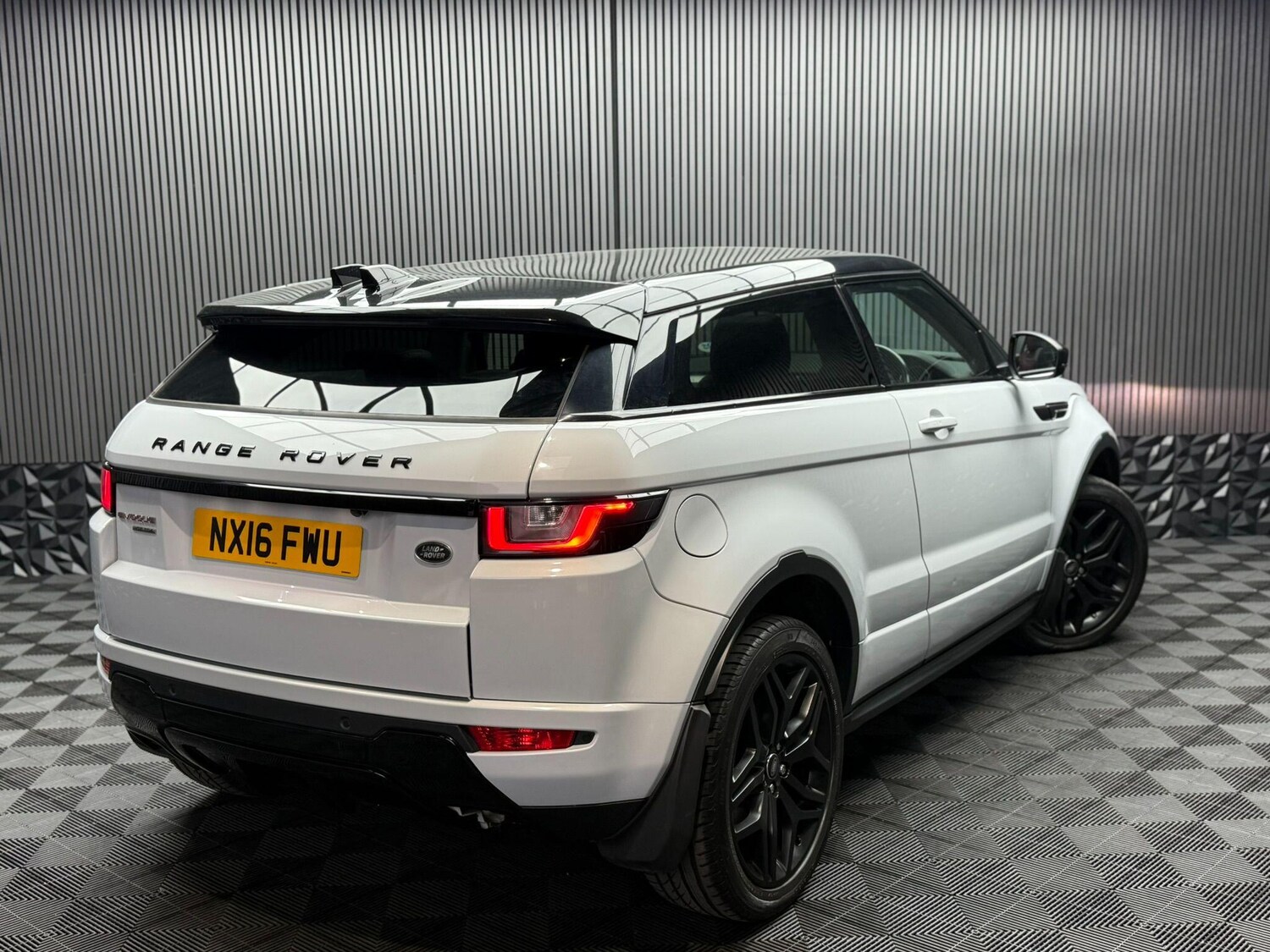 Used Land Rover Range Rover Evoque 2016 for sale - 76317737: Photo 19