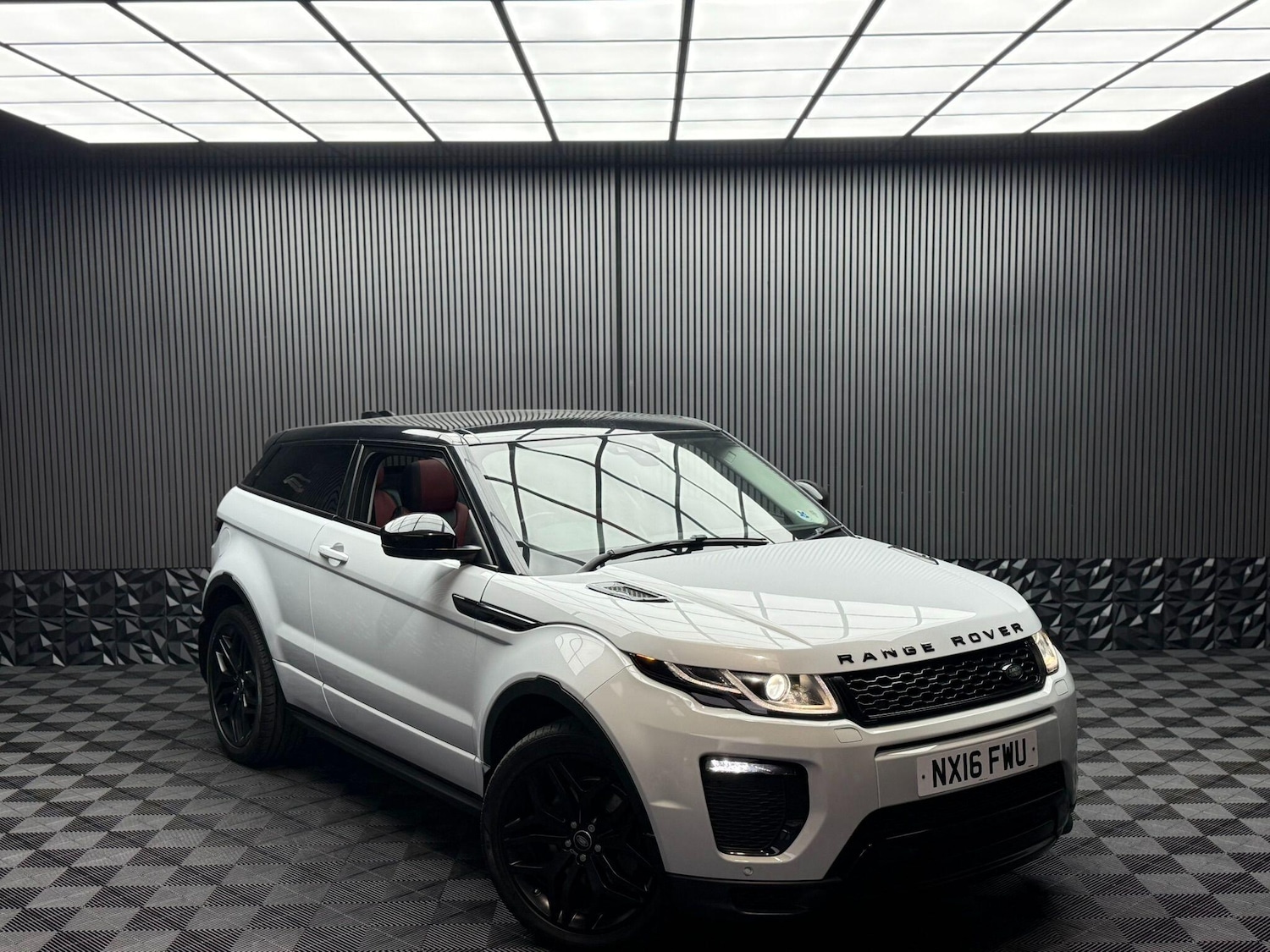 Used Land Rover Range Rover Evoque 2016 for sale - 76317737: Photo 6