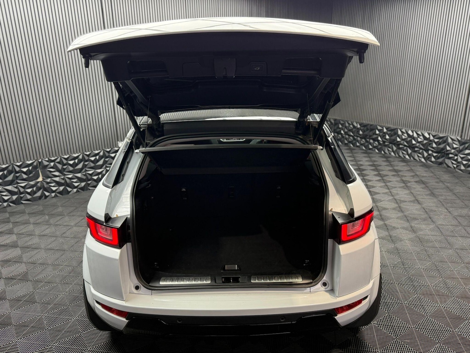 Used Land Rover Range Rover Evoque 2016 for sale - 76317737: Photo 63