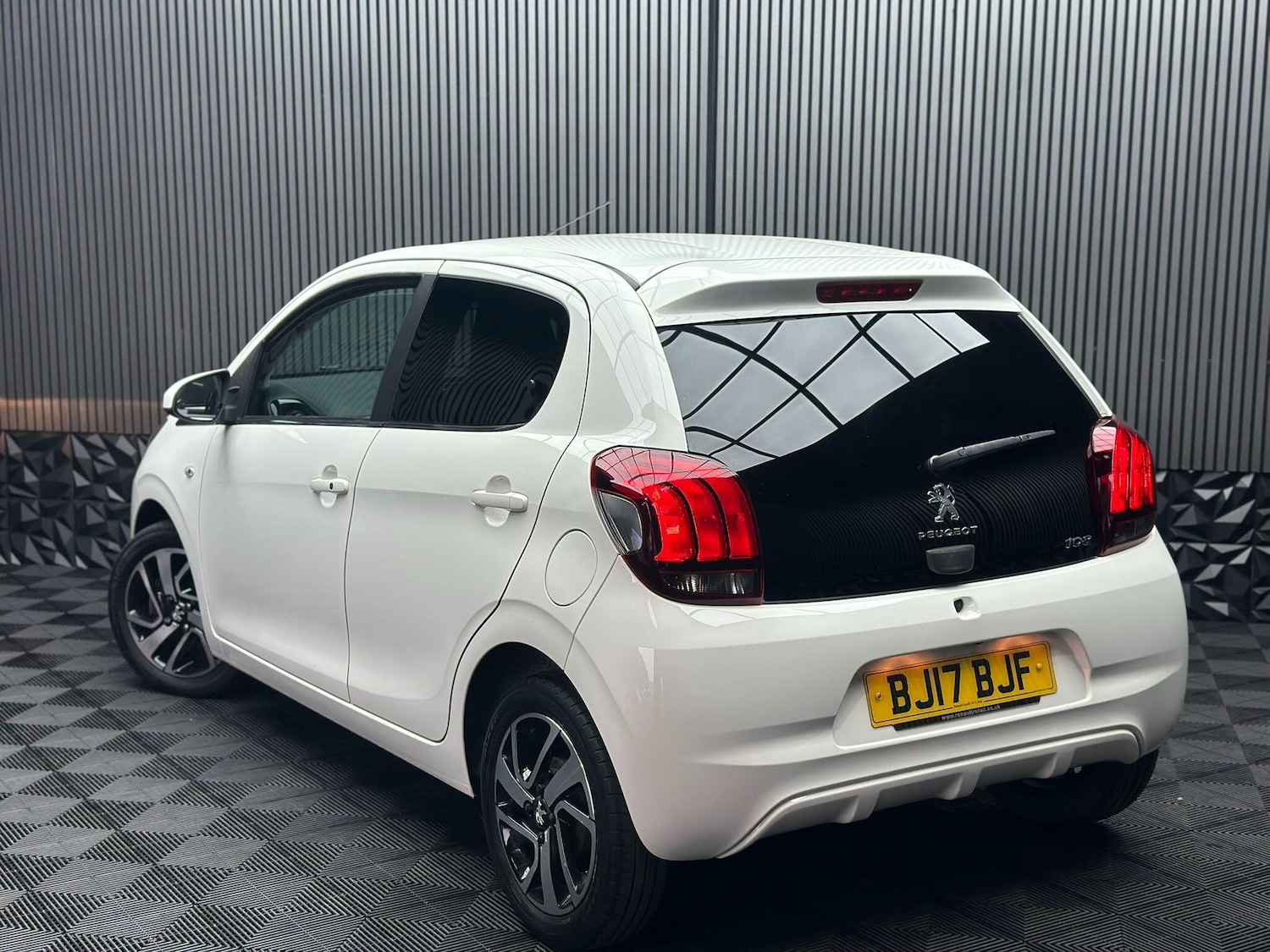Used Peugeot 108 2017 for sale - 76317886: Photo 10