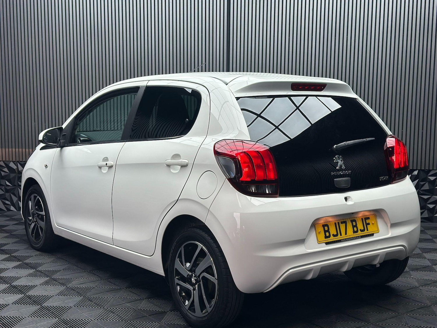 Used Peugeot 108 2017 for sale - 76317886: Photo 11