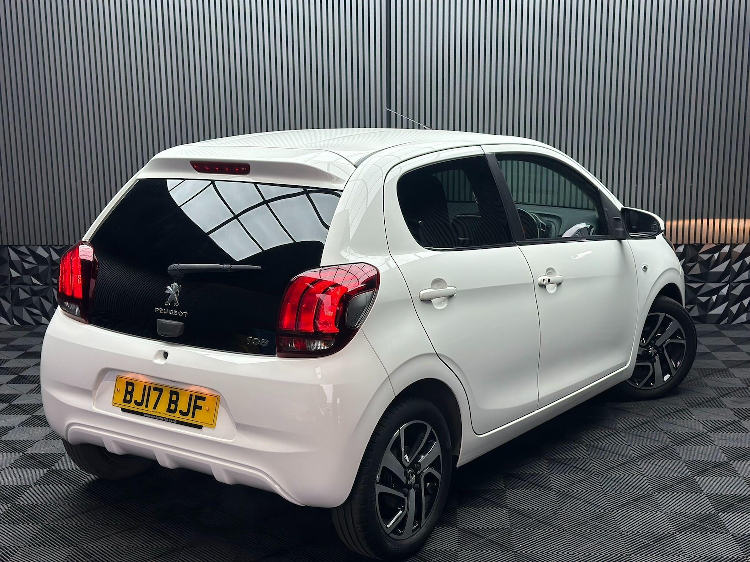 Used Peugeot 108 2017 for sale - 76317886: Photo 20