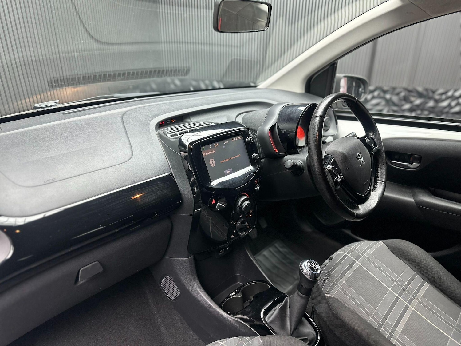 Used Peugeot 108 2017 for sale - 76317886: Photo 22