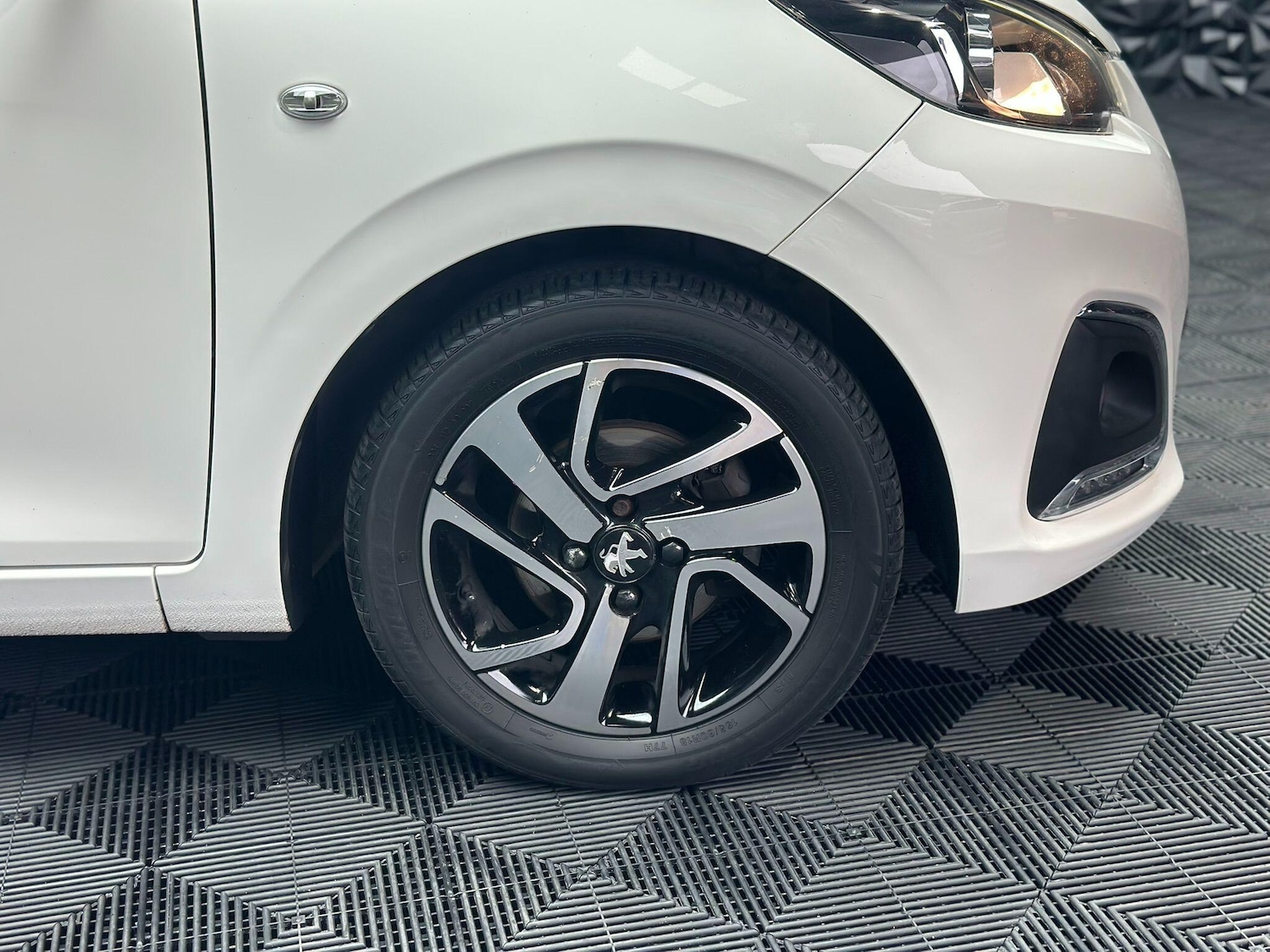 Used Peugeot 108 2017 for sale - 76317886: Photo 34