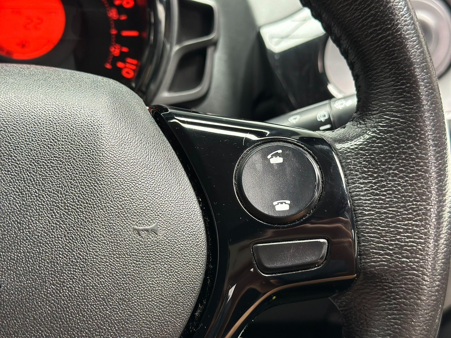 Used Peugeot 108 2017 for sale - 76317886: Photo 55