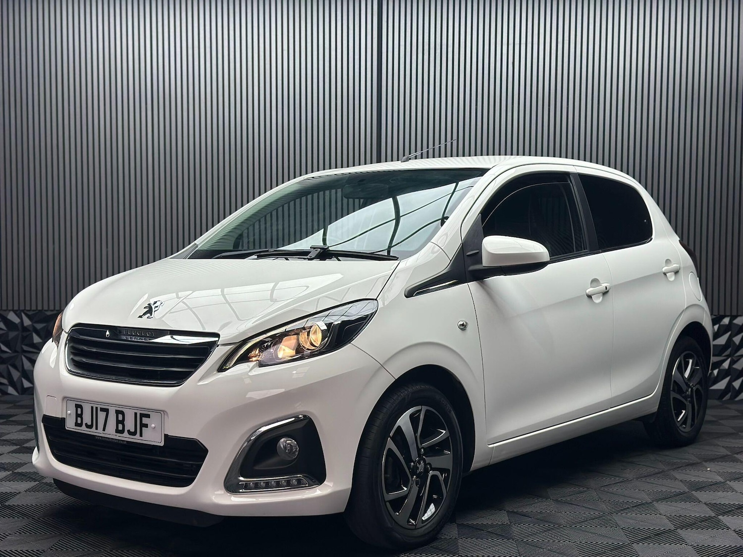 Used Peugeot 108 2017 for sale - 76317886: Photo 7