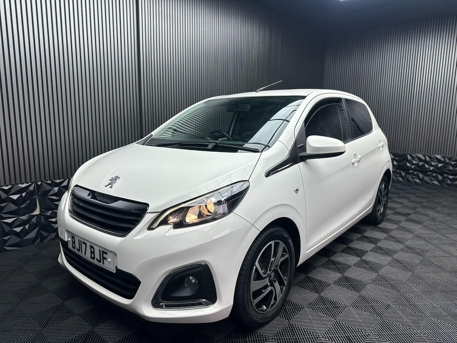 Used Peugeot 108 2017 for sale - 76317886: Photo 8