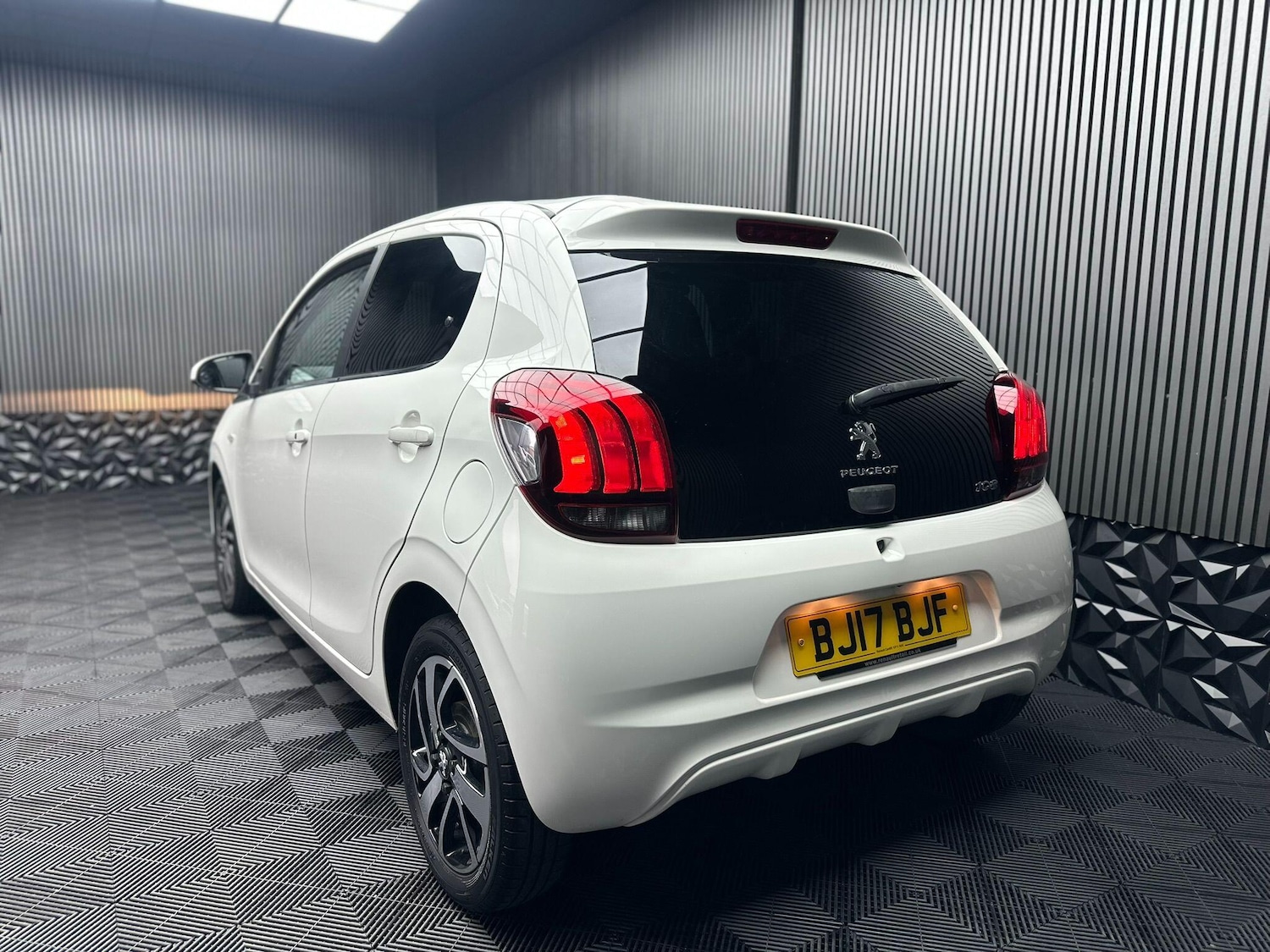Used Peugeot 108 2017 for sale - 76317886: Photo 9