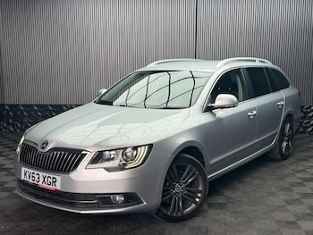 Used Skoda Superb 2014 for sale - 78622360: Photo