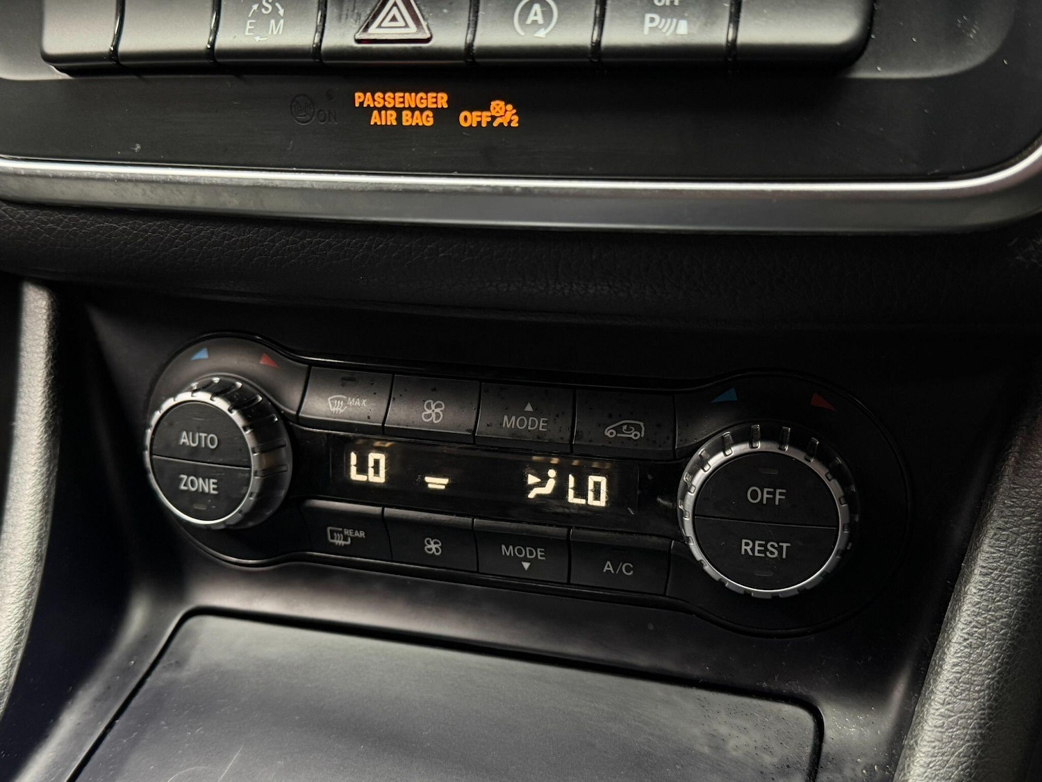 Used Mercedes-Benz CLA 2015 for sale - 77909350: Photo 34