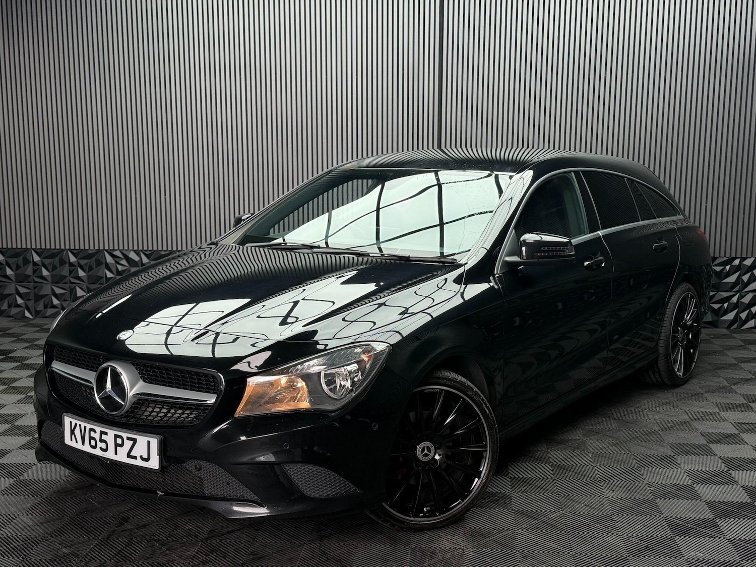 Used Mercedes-Benz CLA 2015 for sale - 77909350: Photo 4