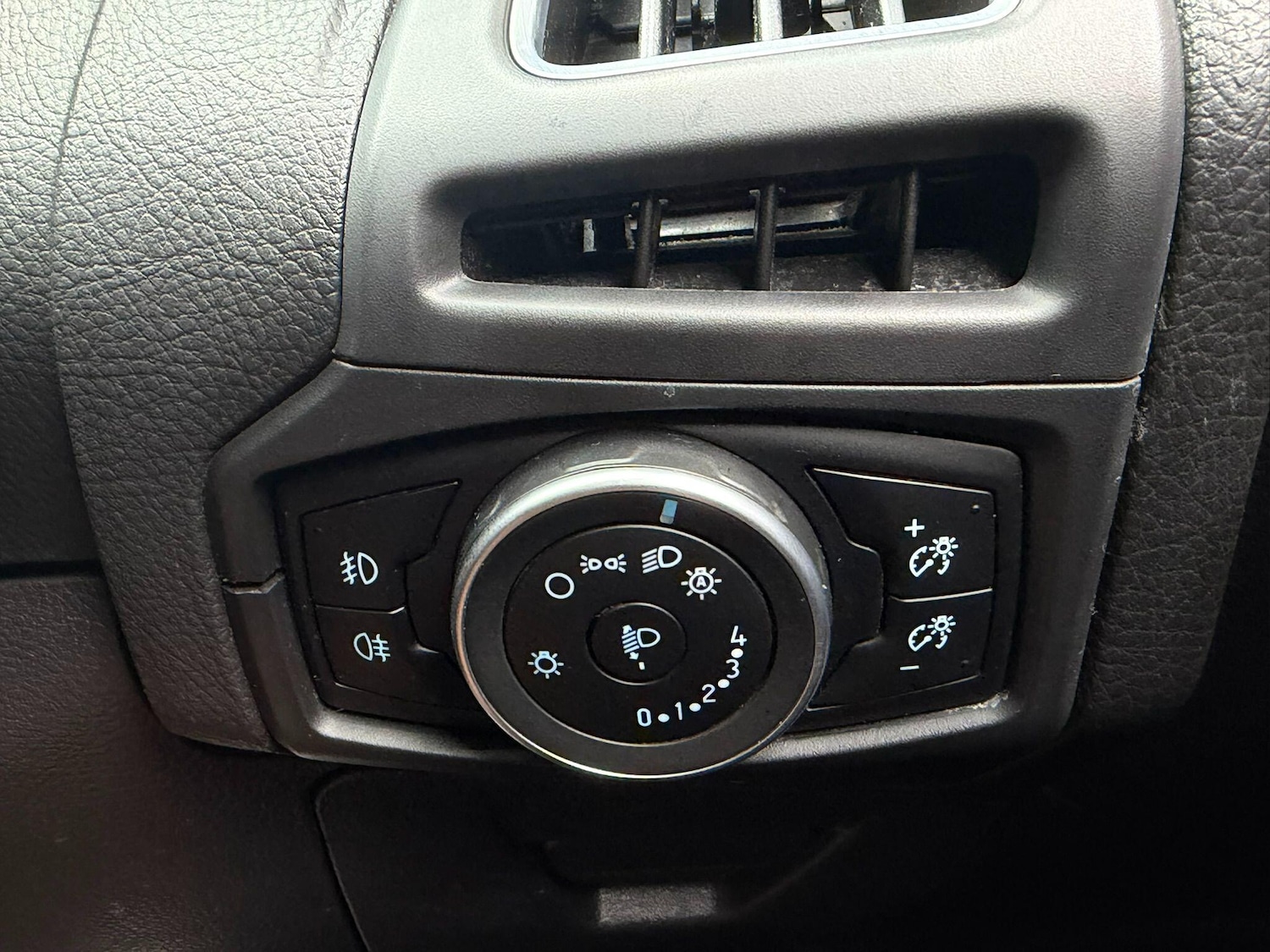 Used Ford Focus 2015 for sale - 77646733: Photo 22