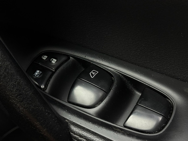 Used Nissan Qashqai 2015 for sale - 76318128: Photo 25