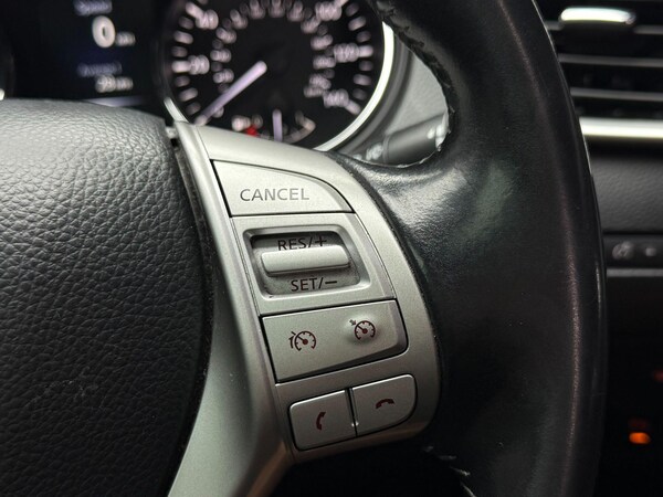 Used Nissan Qashqai 2015 for sale - 76318128: Photo 30