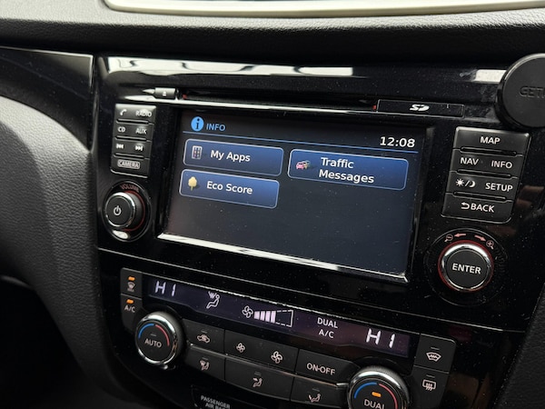Used Nissan Qashqai 2015 for sale - 76318128: Photo 48