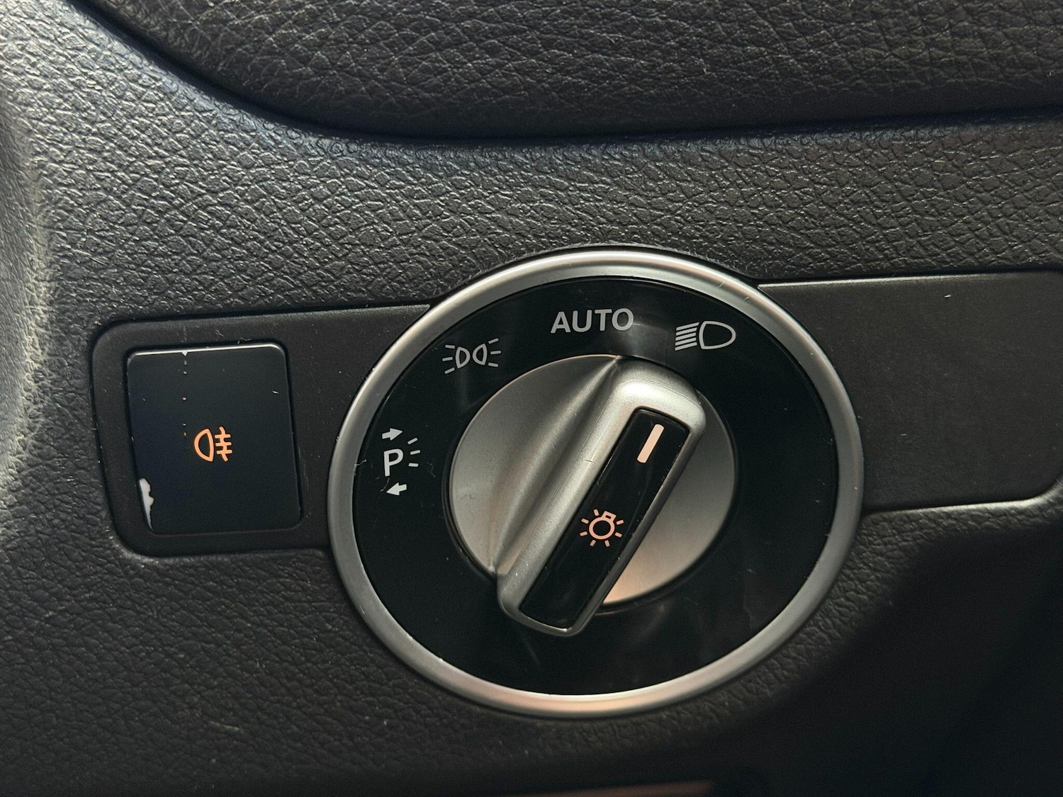 Used Mercedes-Benz GLA 2014 for sale - 77376661: Photo 31