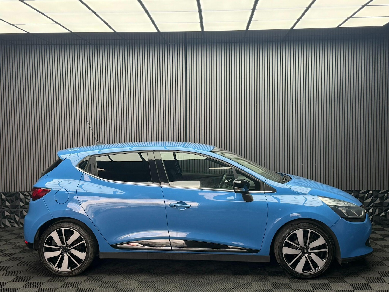 Used Renault Clio for sale - 78135498: Photo 16