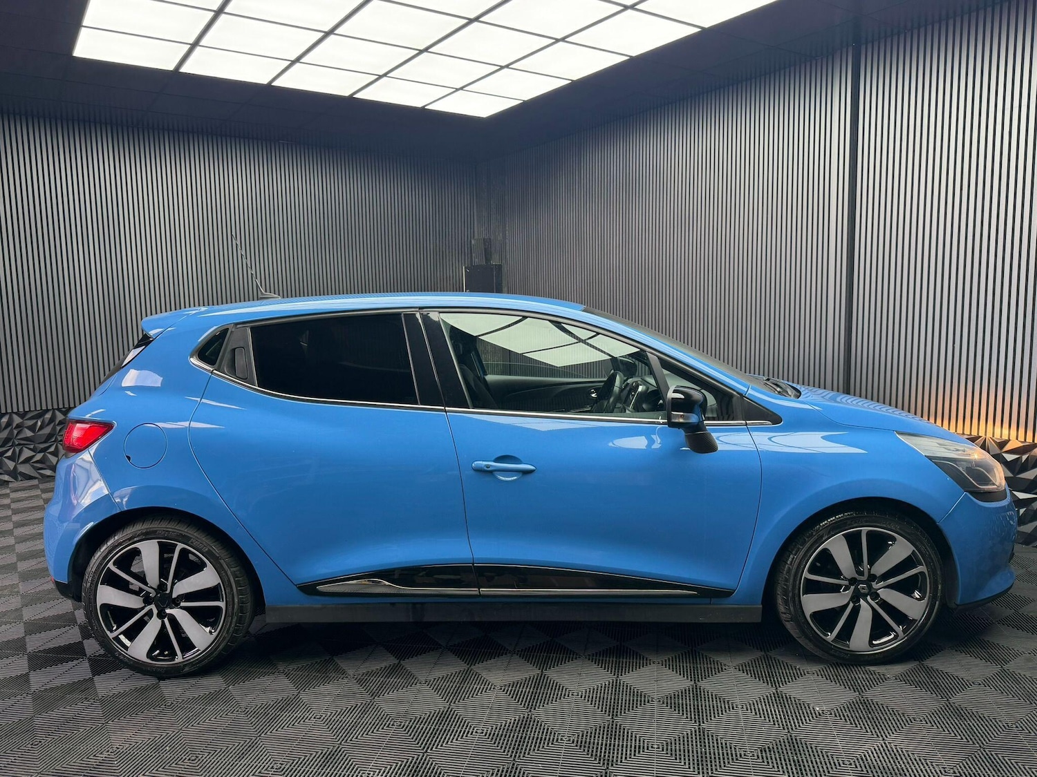 Used Renault Clio for sale - 78135498: Photo 17