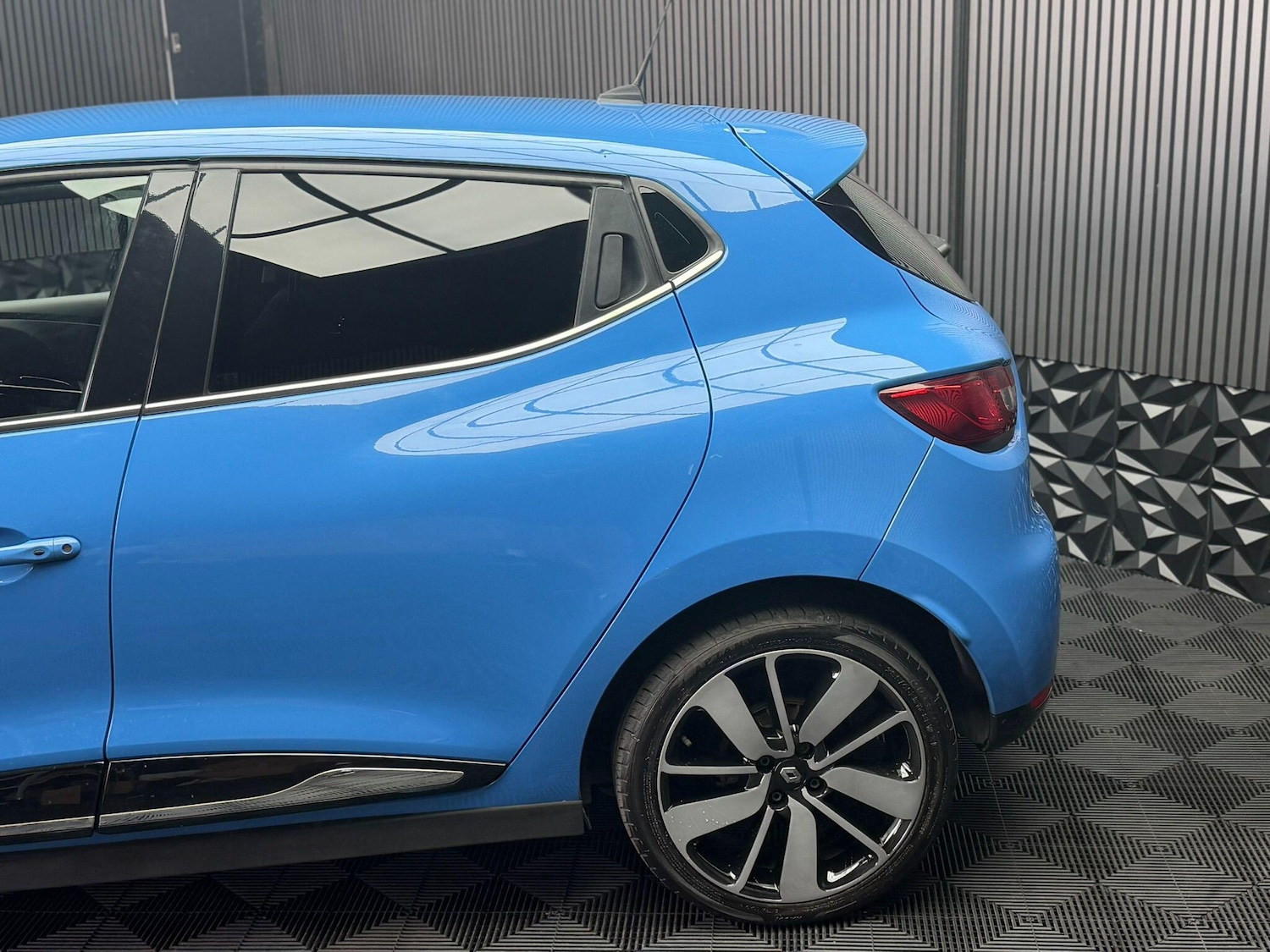 Used Renault Clio for sale - 78135498: Photo 19