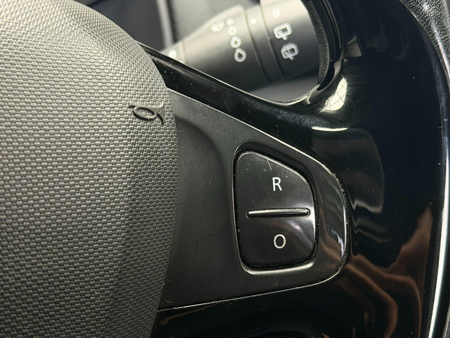 Used Renault Clio for sale - 78135498: Photo 31