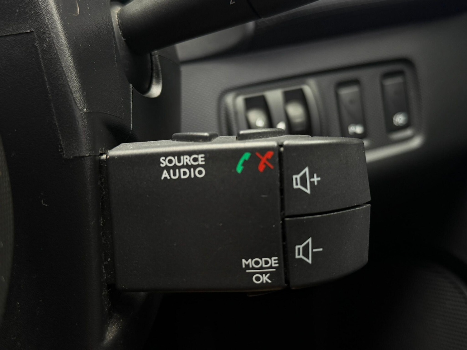 Used Renault Clio for sale - 78135498: Photo 33