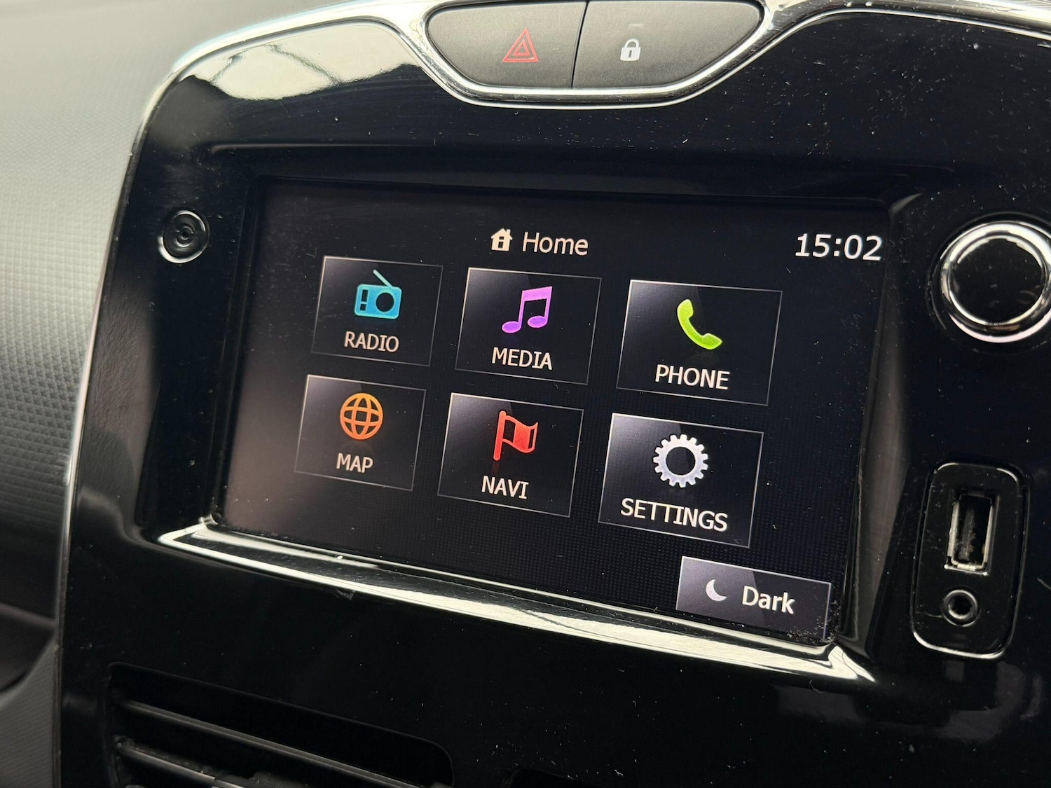 Used Renault Clio for sale - 78135498: Photo 40