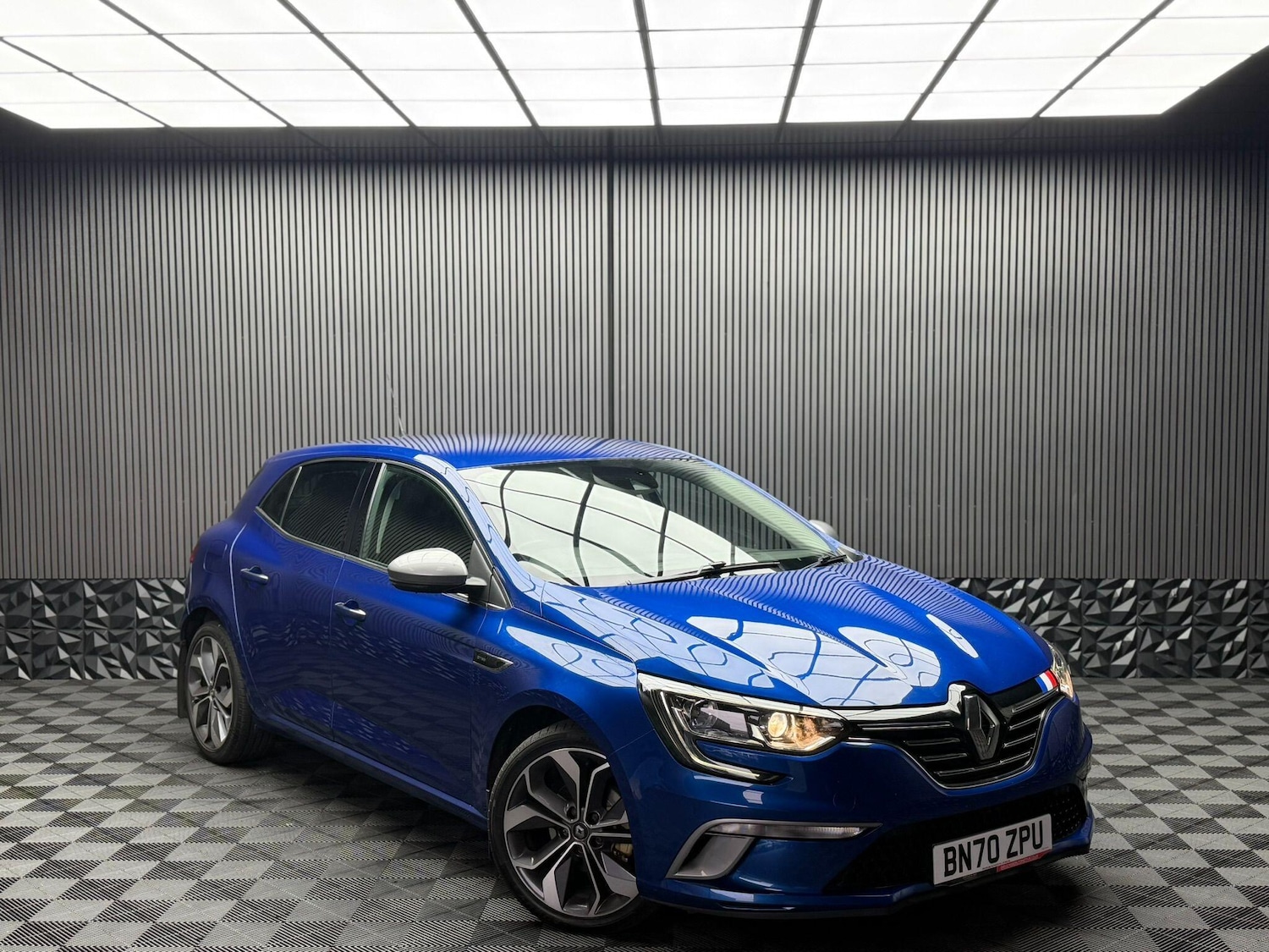 Used Renault Megane 2020 for sale - 76633899: Photo 10