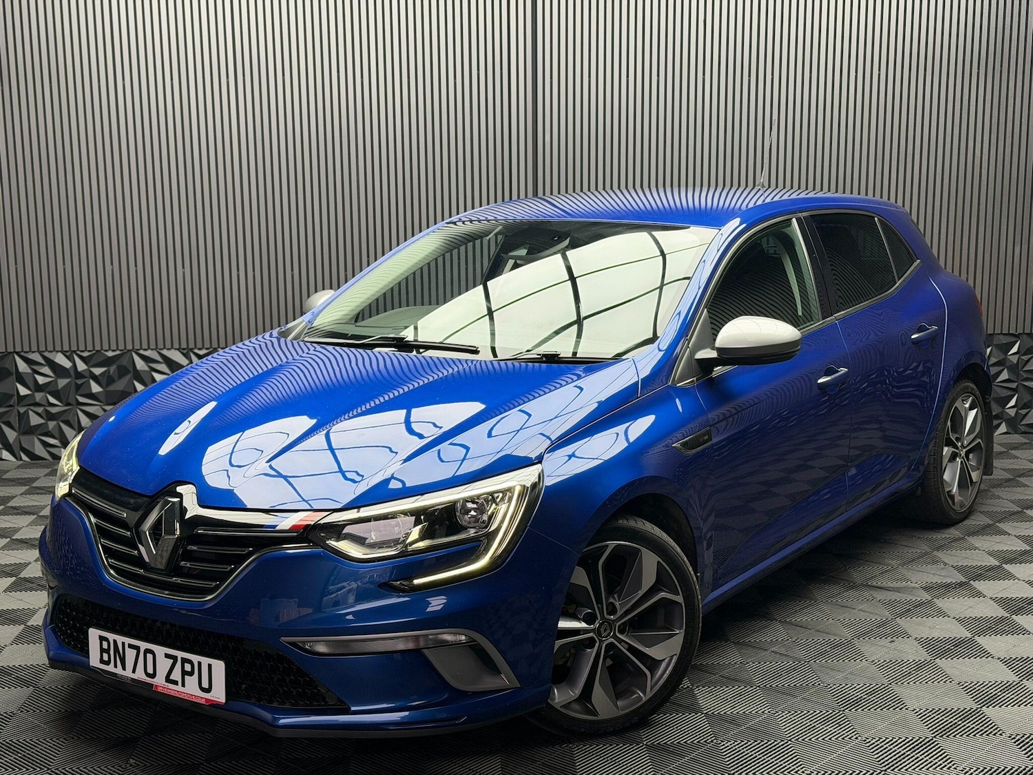 Used Renault Megane 2020 for sale - 76633899: Photo 12