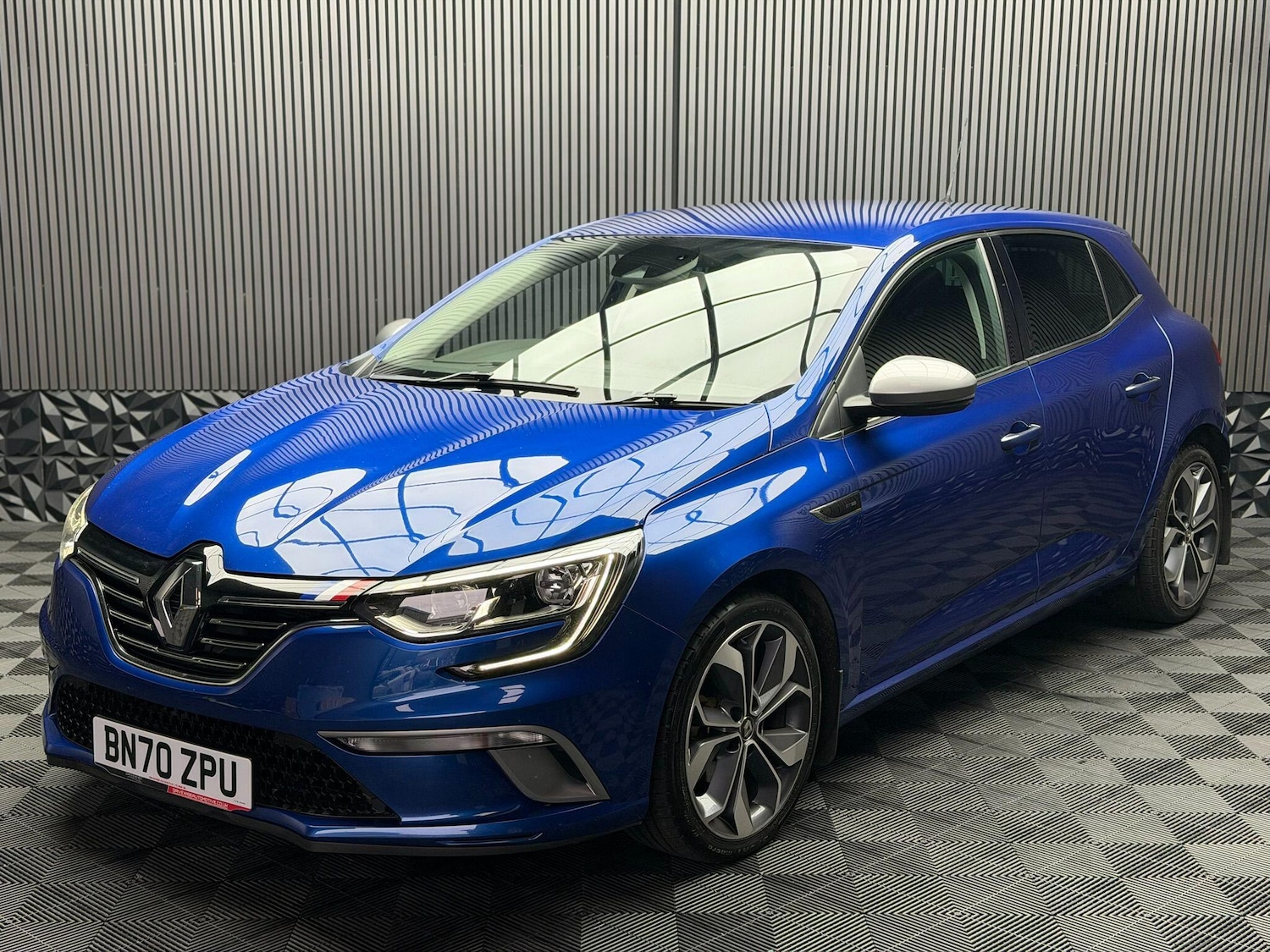 Used Renault Megane 2020 for sale - 76633899: Photo 13